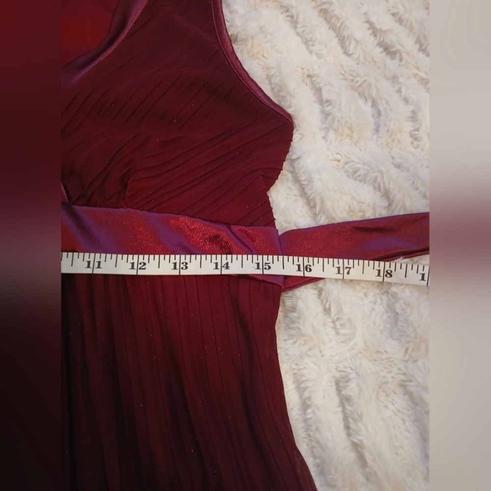 Elegant Burgundy V-Neck top - Picture 7 of 11